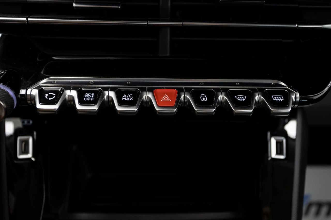 Peugeot 2008 ACTIVE 1.5 HDI 110 cv MT6 E6D  - Foto 10