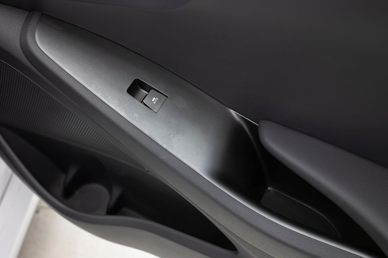 Hyundai IONIQ 1.6 GDI HEV KLASS DCT 141 cv  - Foto 22