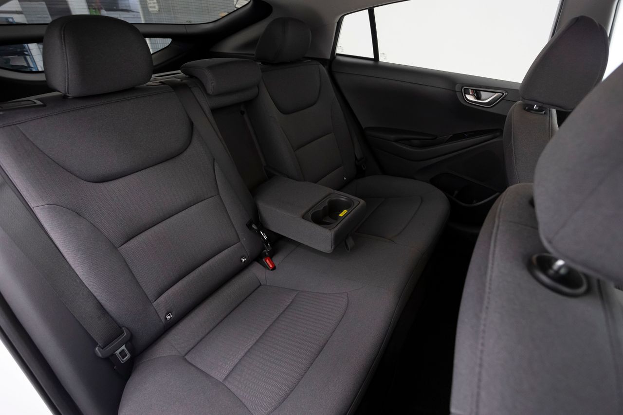 Hyundai IONIQ 1.6 GDI HEV KLASS DCT 141 cv  - Foto 16