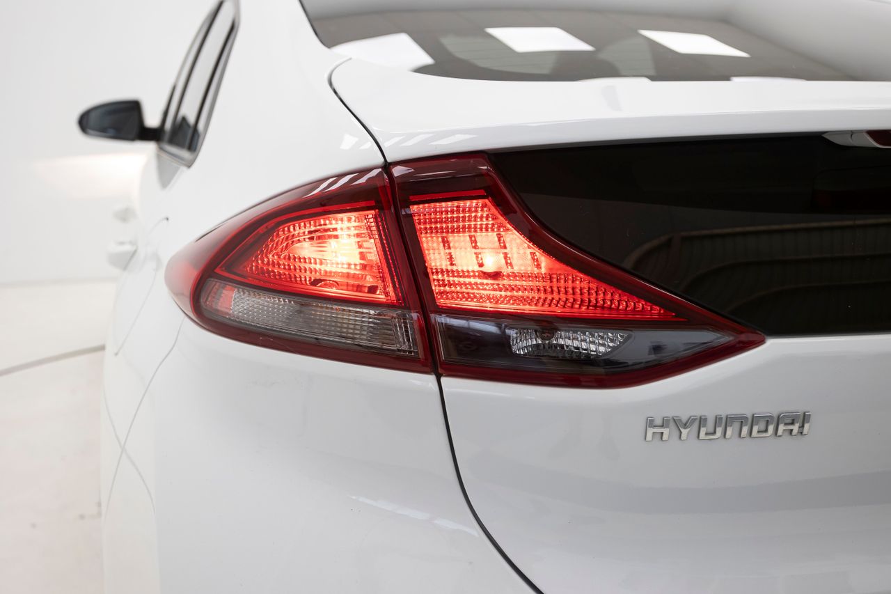 Hyundai IONIQ 1.6 GDI HEV KLASS DCT 141 cv  - Foto 41
