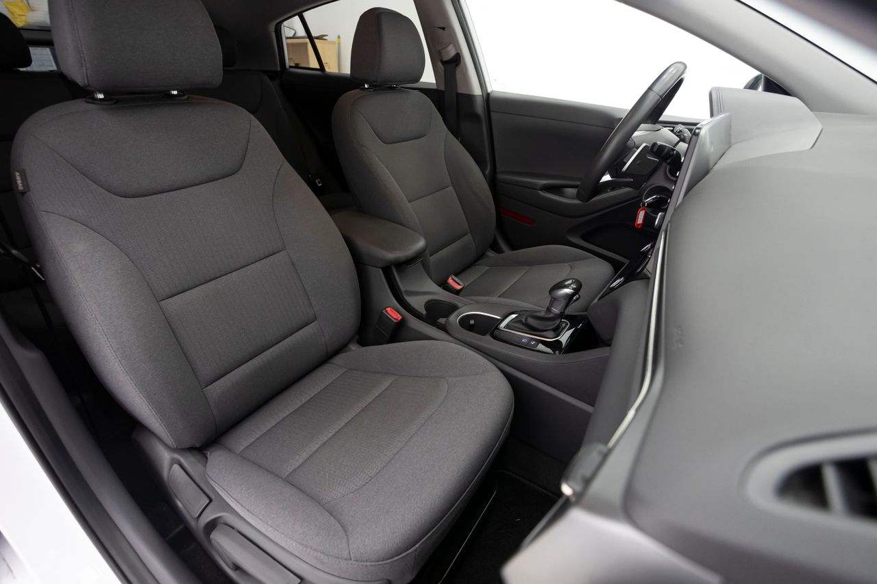 Hyundai IONIQ 1.6 GDI HEV KLASS DCT 141 cv  - Foto 24