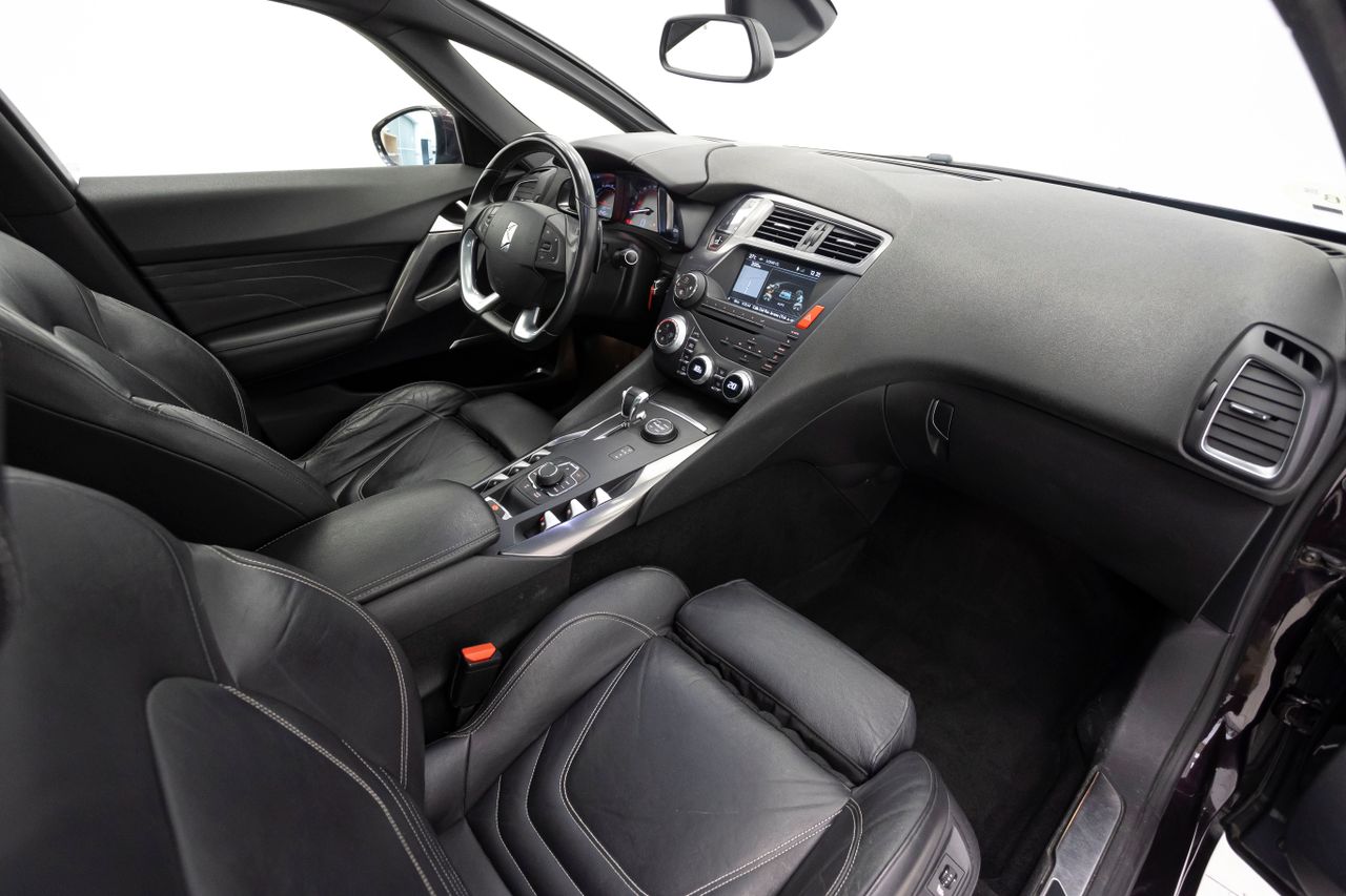 DS DS 5 HYBRID4 2.0 200 cv  - Foto 23