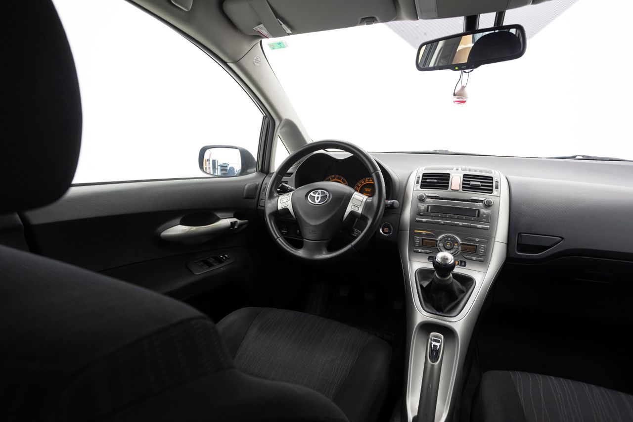 Toyota Auris 5P 1.6 VVT-I LUNA 124 cv  - Foto 19