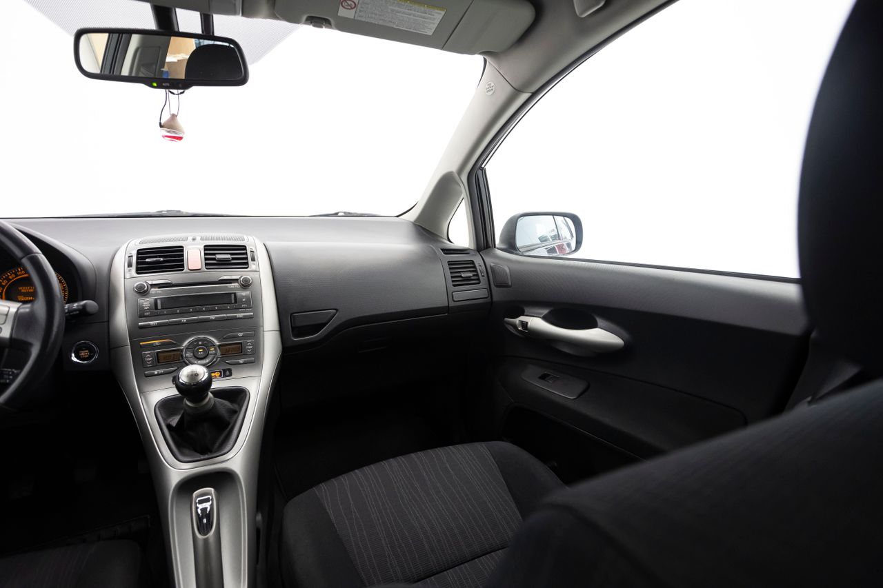 Toyota Auris 5P 1.6 VVT-I LUNA 124 cv  - Foto 20