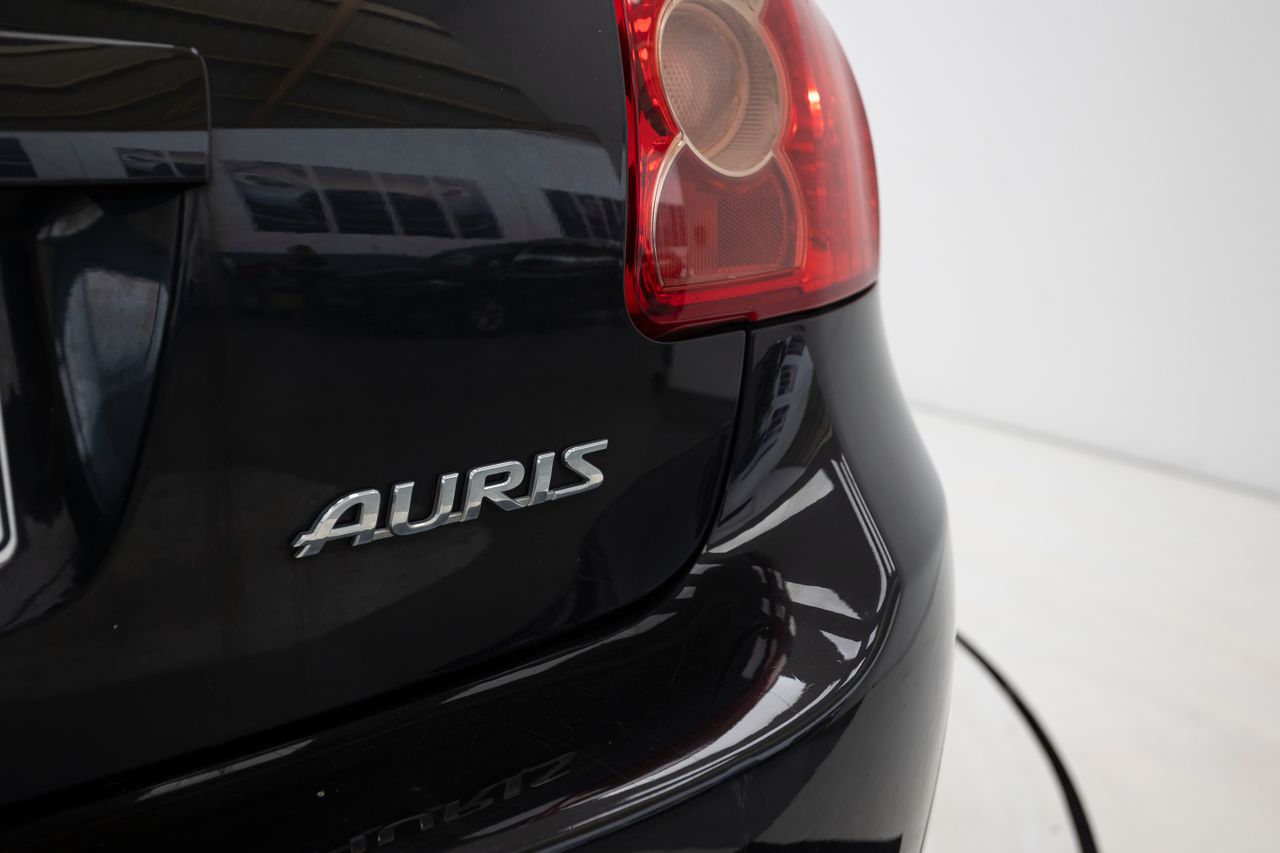 Toyota Auris 5P 1.6 VVT-I LUNA 124 cv  - Foto 37