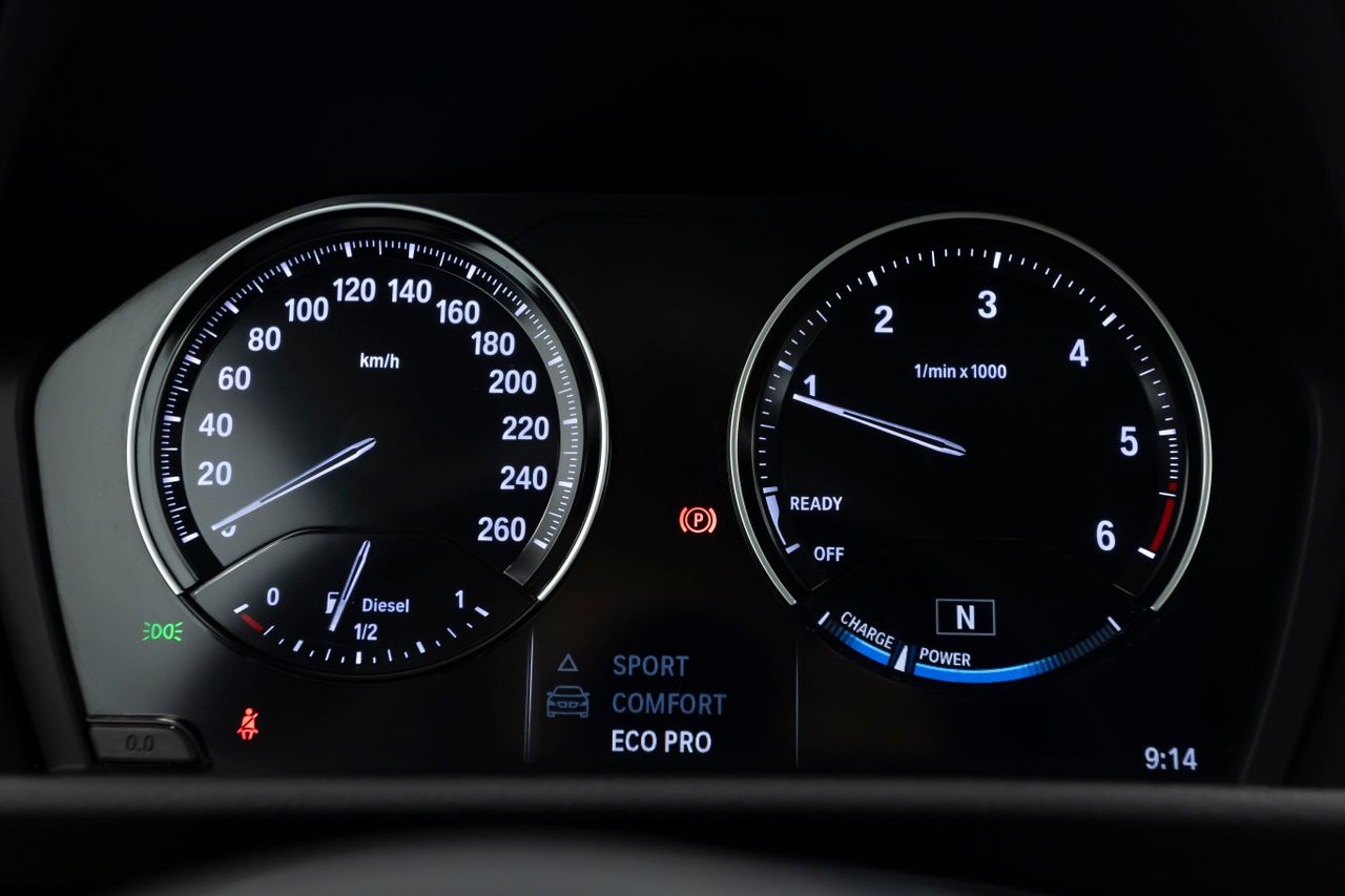 BMW Serie 2 Active Tourer 18D 150 cv - Foto 35