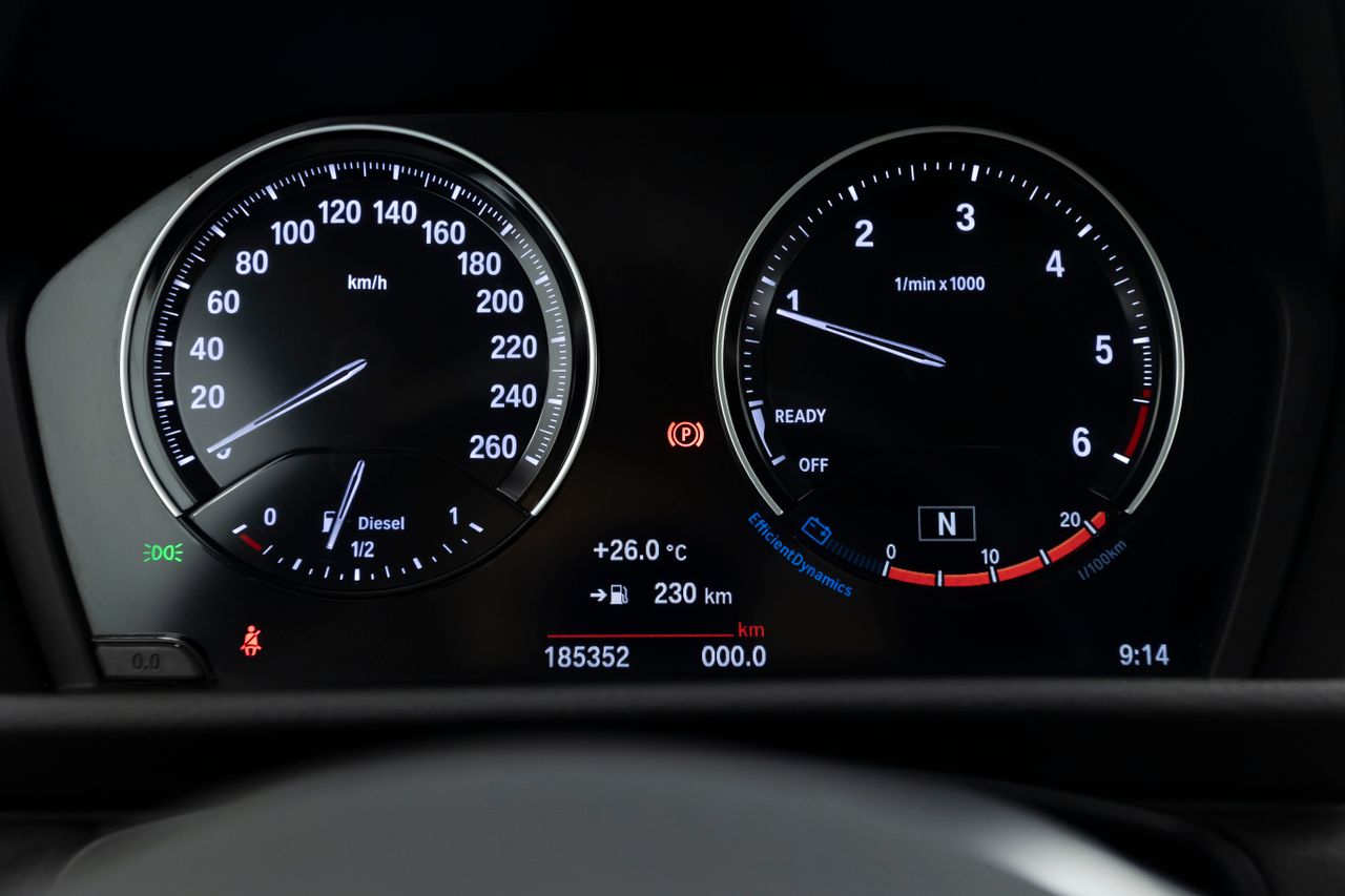 BMW Serie 2 Active Tourer 18D 150 cv  - Foto 5