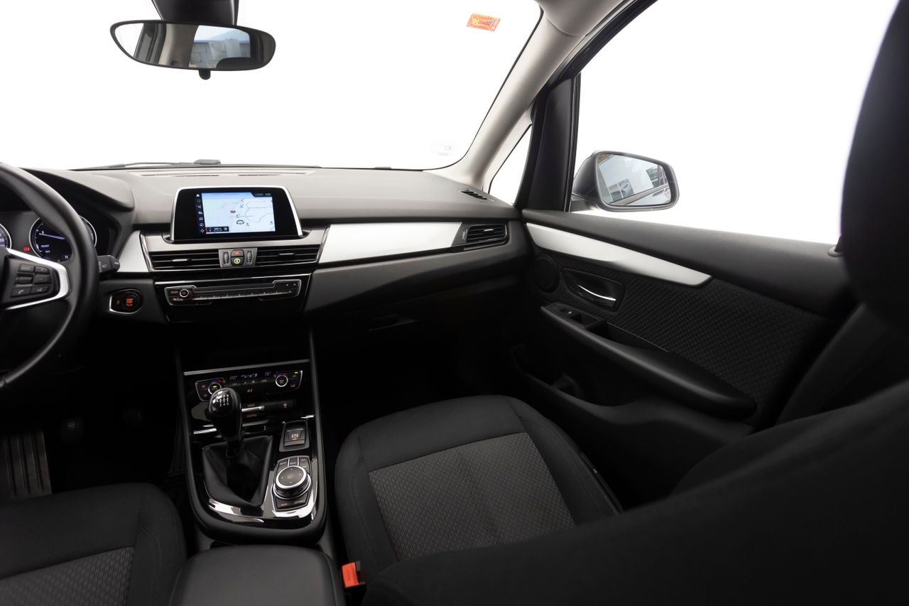BMW Serie 2 Active Tourer 18D 150 cv  - Foto 17