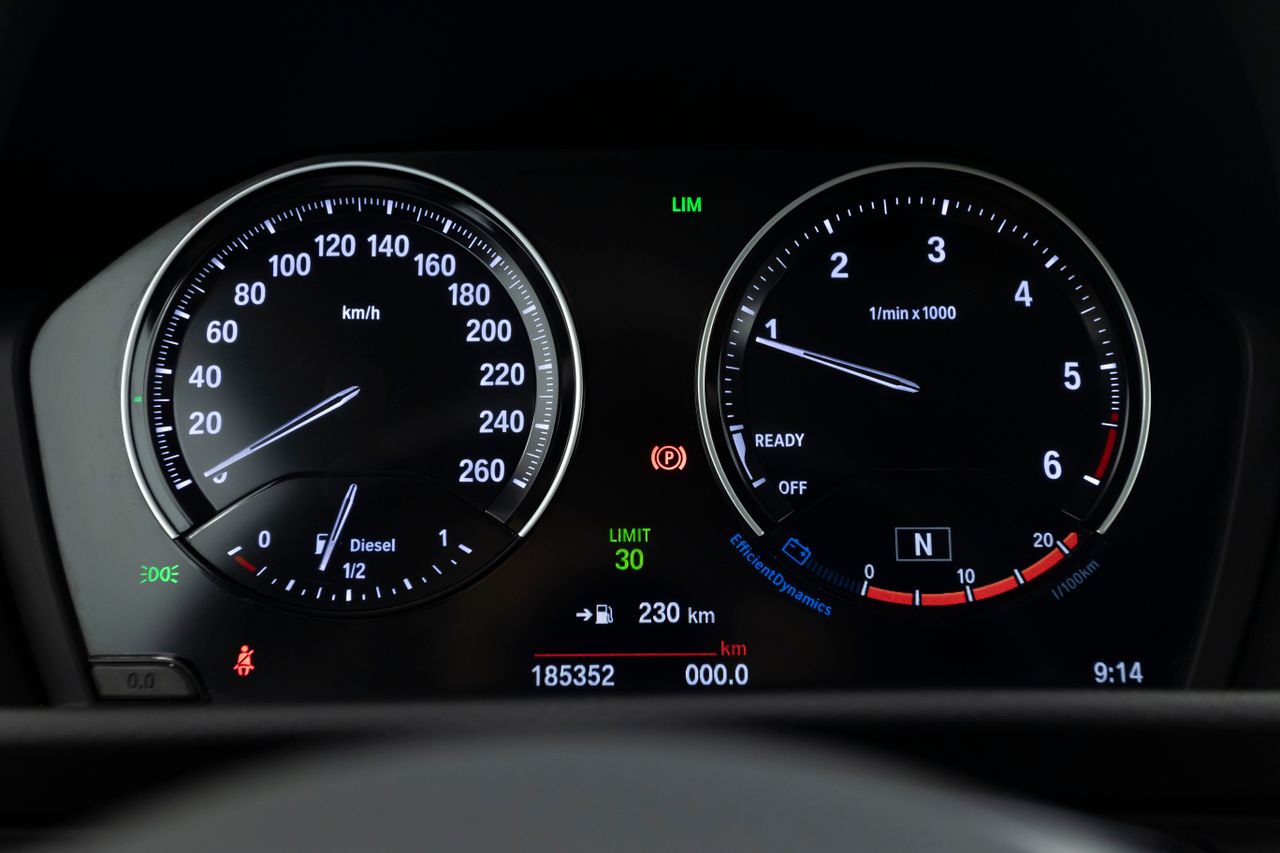 BMW Serie 2 Active Tourer 18D 150 cv - Foto 34