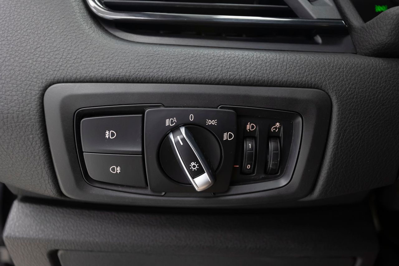 BMW Serie 2 Active Tourer 18D 150 cv - Foto 29