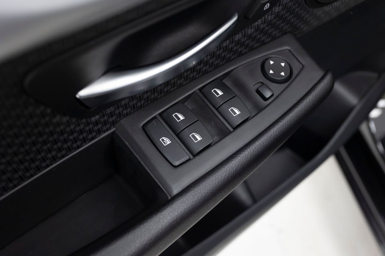 BMW Serie 2 Active Tourer 18D 150 cv - Foto 27