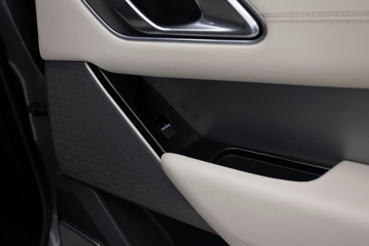 Land-Rover Range Rover Velar 3.0D HSWE R-DYNAMIC 300 cv  - Foto 16