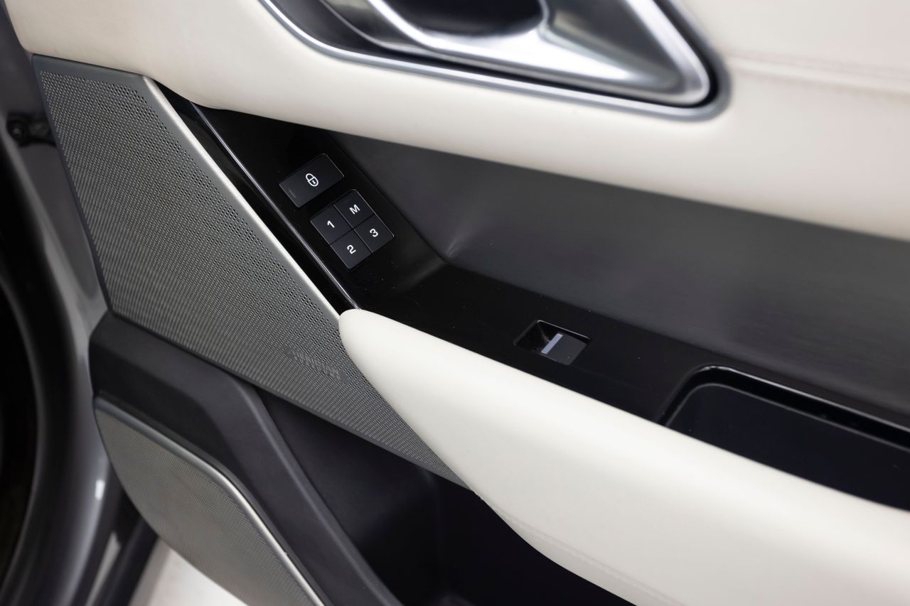 Land-Rover Range Rover Velar 3.0D HSWE R-DYNAMIC 300 cv  - Foto 24