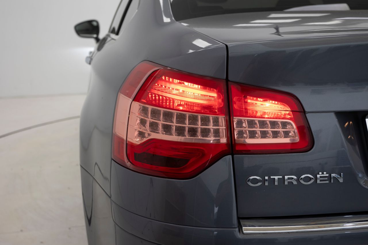 Citroën C5 EXCLUSIVE 3.0HDI 241 cv  - Foto 46
