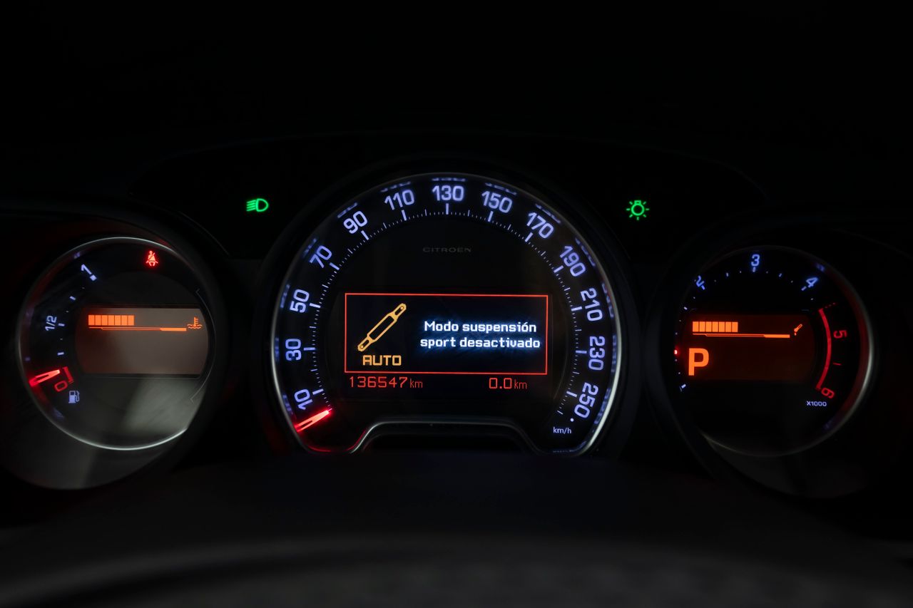 Citroën C5 EXCLUSIVE 3.0HDI 241 cv  - Foto 40