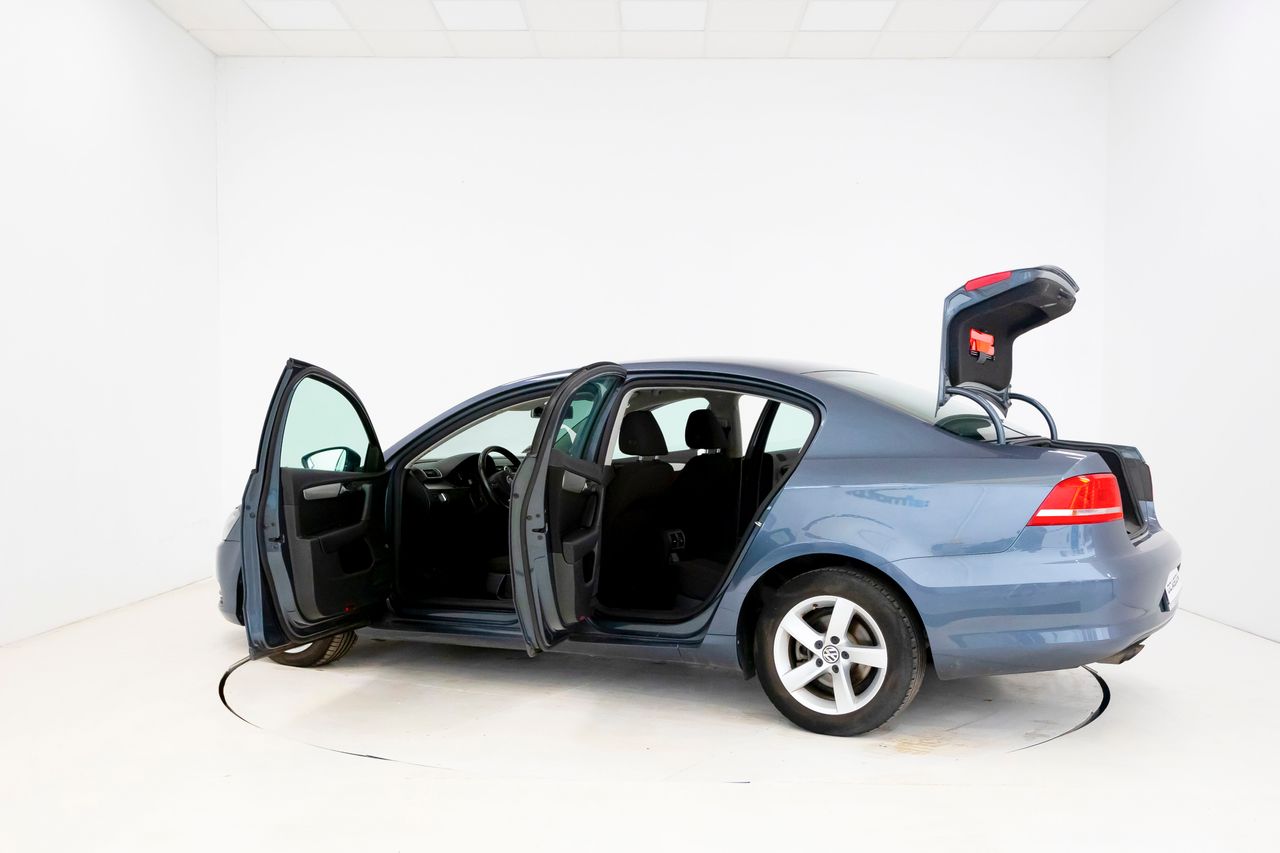 Volkswagen Passat BLUEMOTION 2.0 TDI 140 cv  - Foto 25