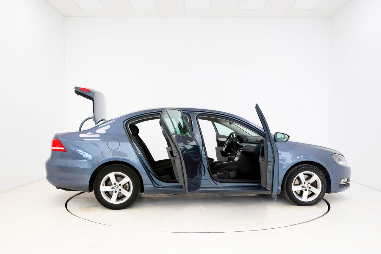 Volkswagen Passat BLUEMOTION 2.0 TDI 140 cv  - Foto 12