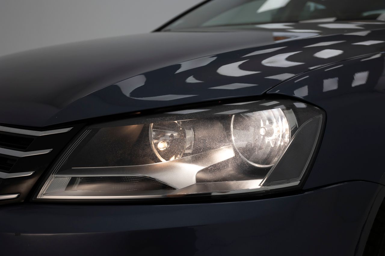 Volkswagen Passat BLUEMOTION 2.0 TDI 140 cv  - Foto 35