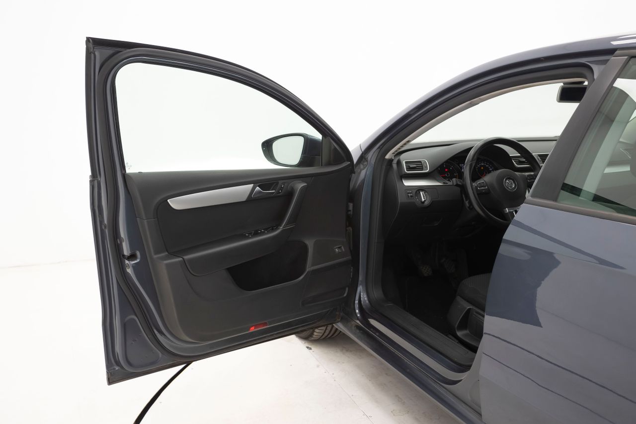 Volkswagen Passat BLUEMOTION 2.0 TDI 140 cv  - Foto 26