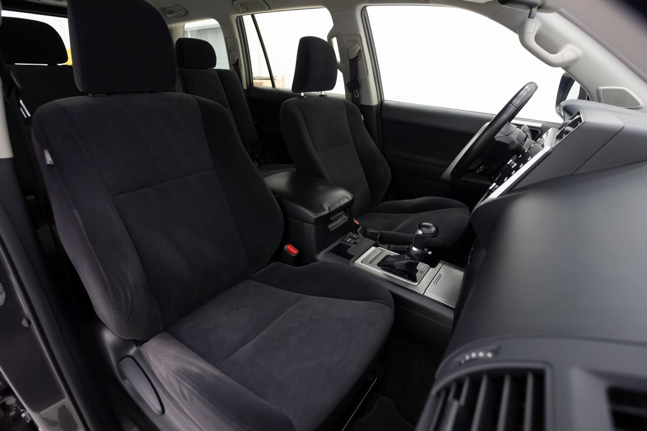 Toyota Land Cruiser 2.8 D4D VX 204 cv  - Foto 25