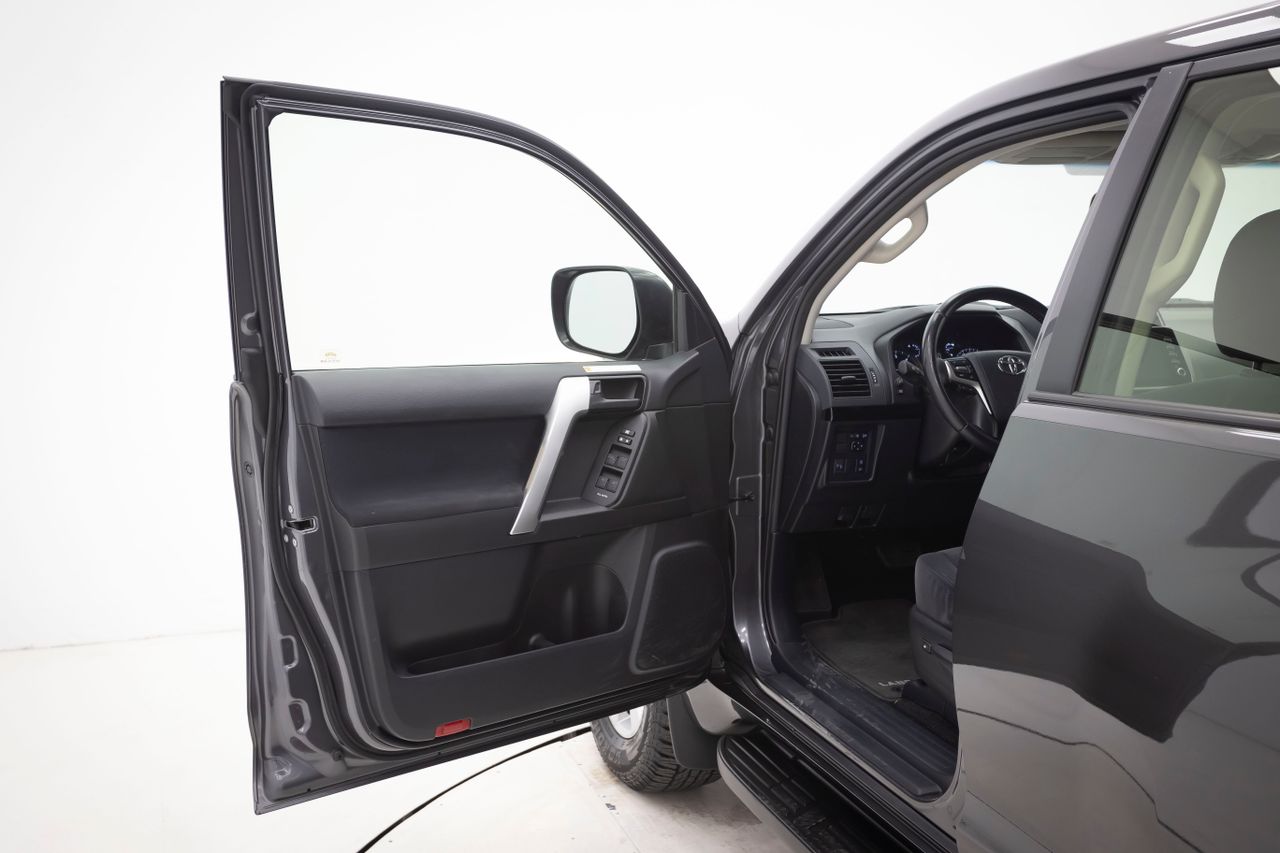 Toyota Land Cruiser 2.8 D4D VX 204 cv  - Foto 26