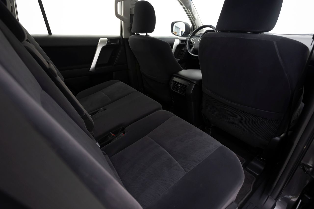 Toyota Land Cruiser 2.8 D4D VX 204 cv  - Foto 17