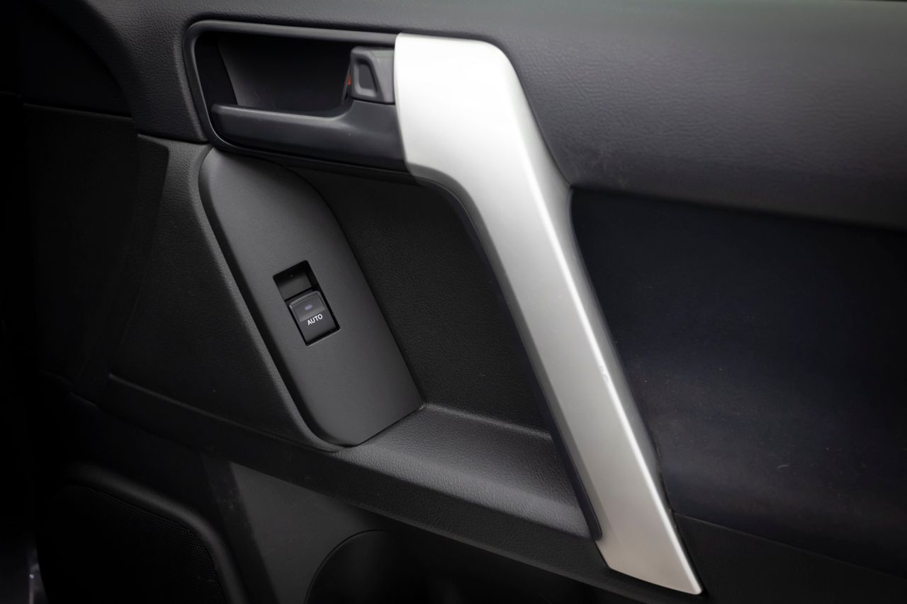 Toyota Land Cruiser 2.8 D4D VX 204 cv  - Foto 23