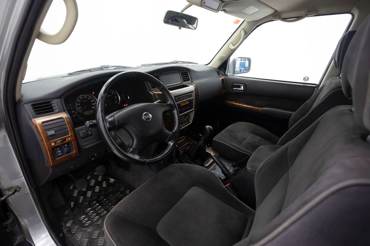 Nissan Patrol 3.0 Di 160 cv 3 P  - Foto 22