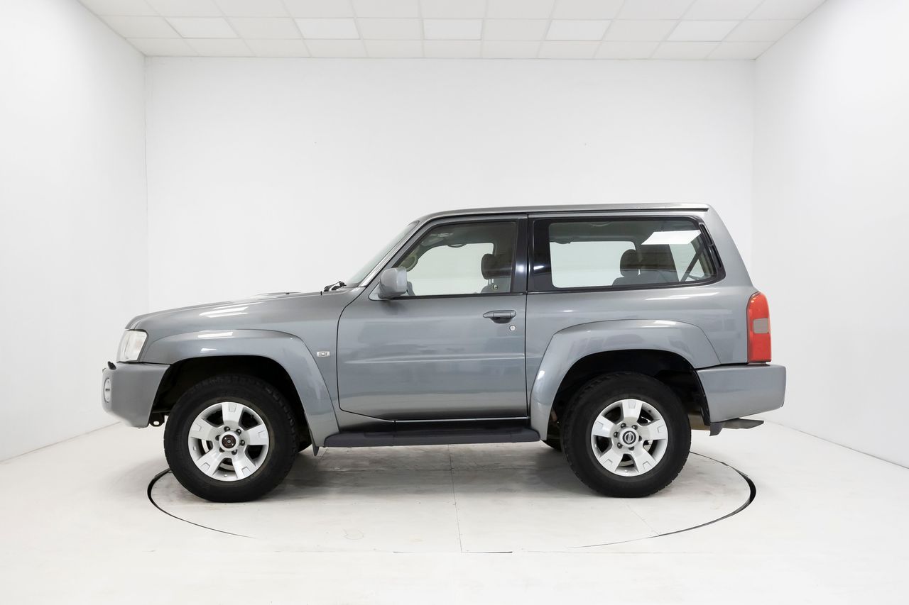 Nissan Patrol 3.0 Di 160 cv 3 P  - Foto 31