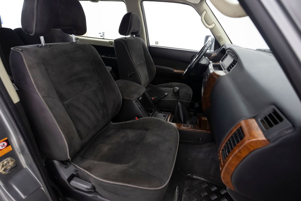 Nissan Patrol 3.0 Di 160 cv 3 P  - Foto 19