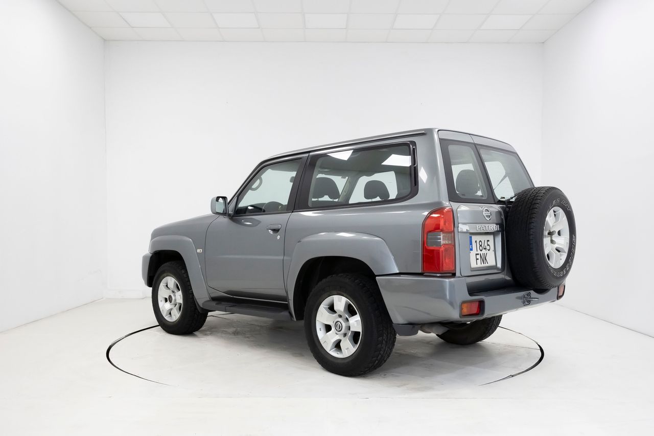 Nissan Patrol 3.0 Di 160 cv 3 P  - Foto 33