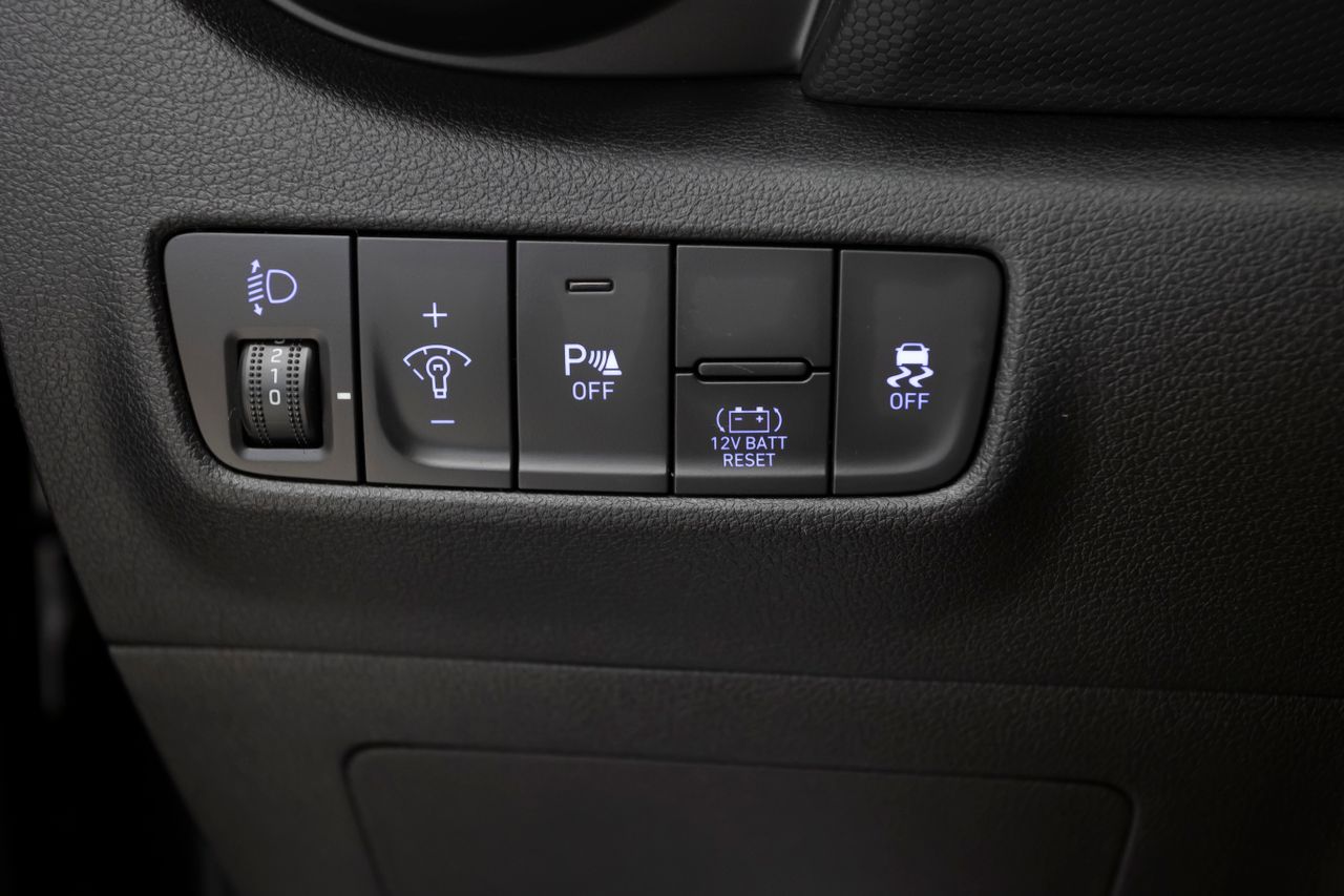 Hyundai Kona 1.6 GDI HYBRID HEV 141 cv TECNO  - Foto 30