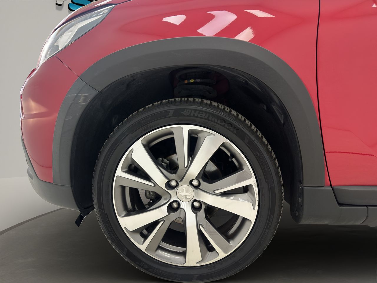 Peugeot 2008 Allure 1.6 BlueHDi 73KW (100CV) - Foto 22