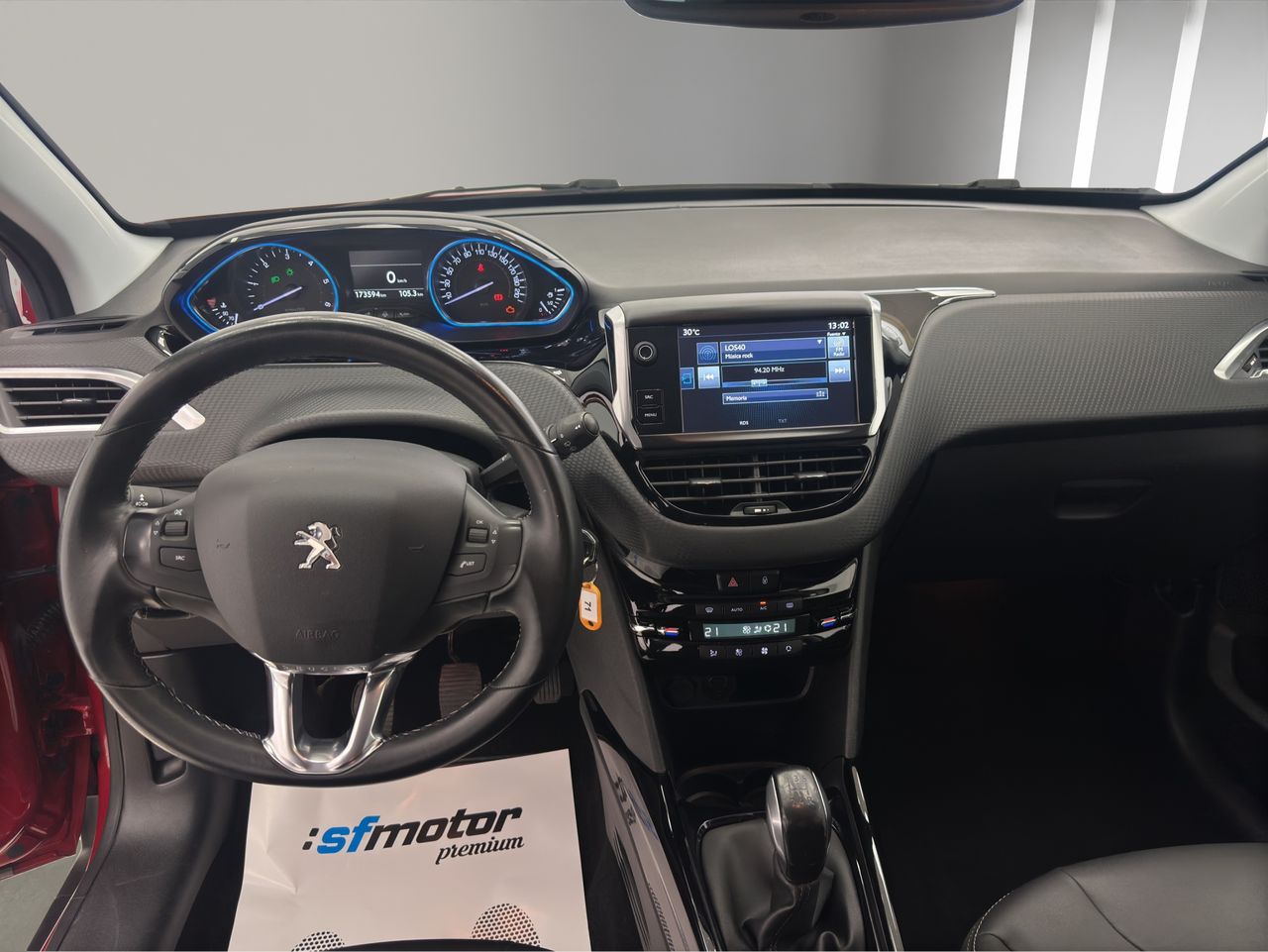 Peugeot 2008 Allure 1.6 BlueHDi 73KW (100CV) - Foto 15