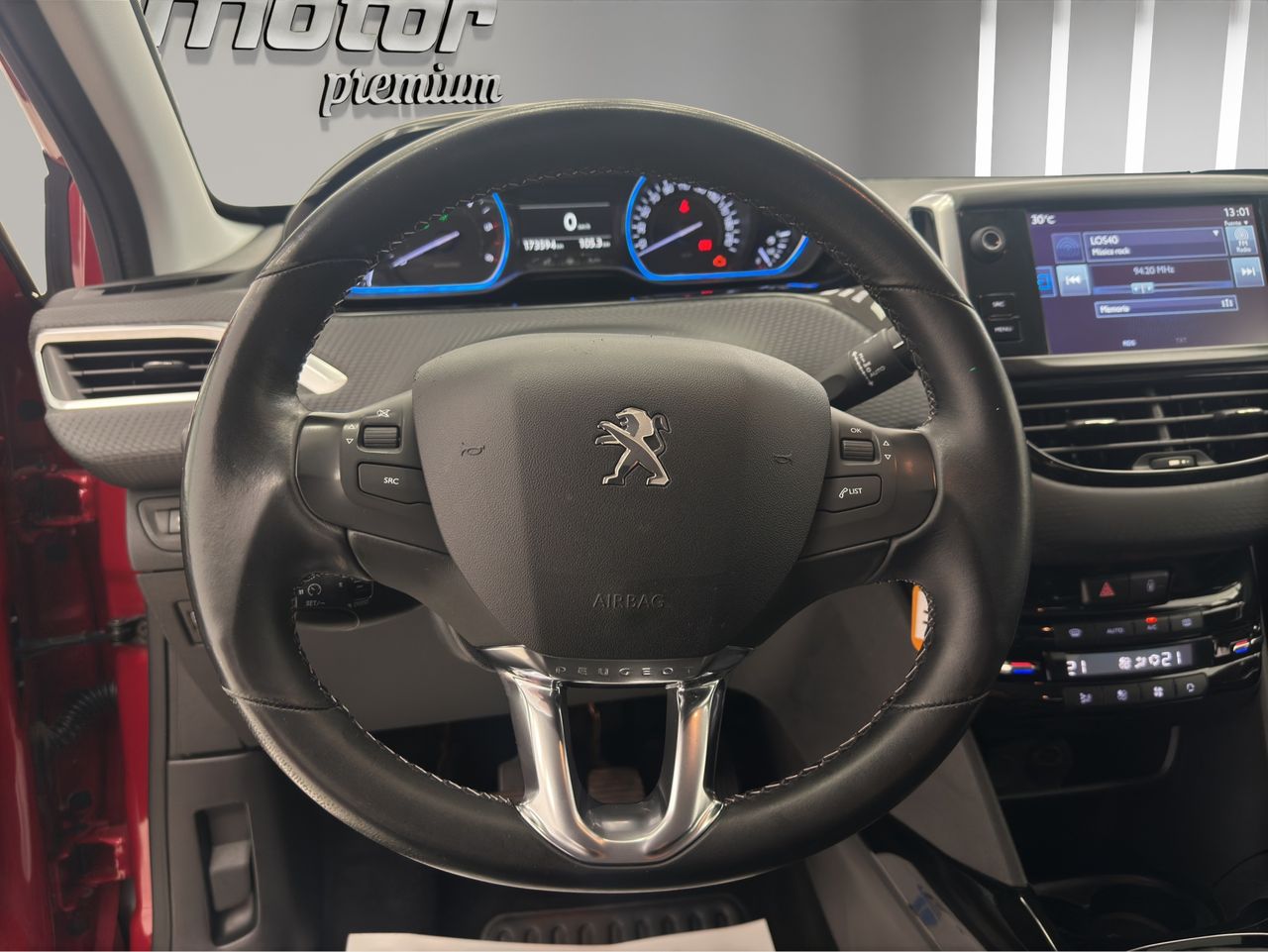 Peugeot 2008 Allure 1.6 BlueHDi 73KW (100CV) - Foto 11