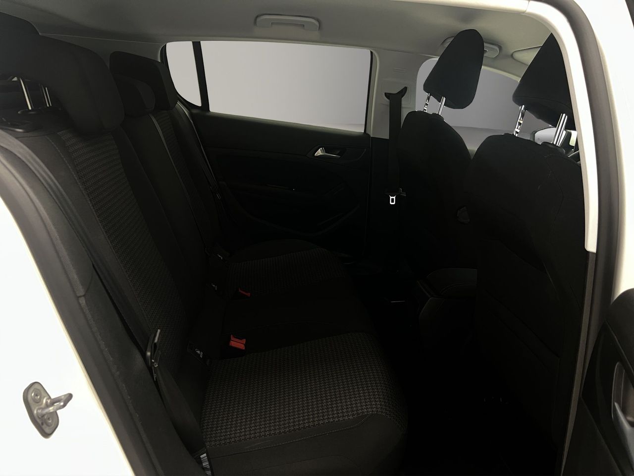 Peugeot 308 5p Style BlueHDi 130 S&S BERLINA CON PORTÓN - Foto 19