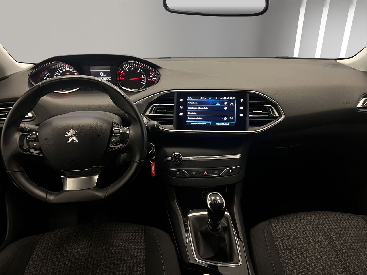 Peugeot 308 5p Style BlueHDi 130 S&S BERLINA CON PORTÓN - Foto 13