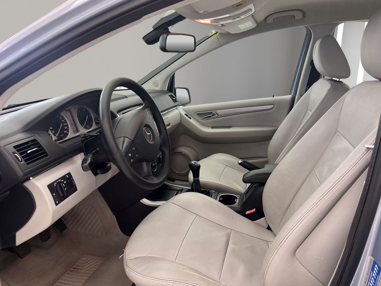 Mercedes Clase B 118  - Foto 16