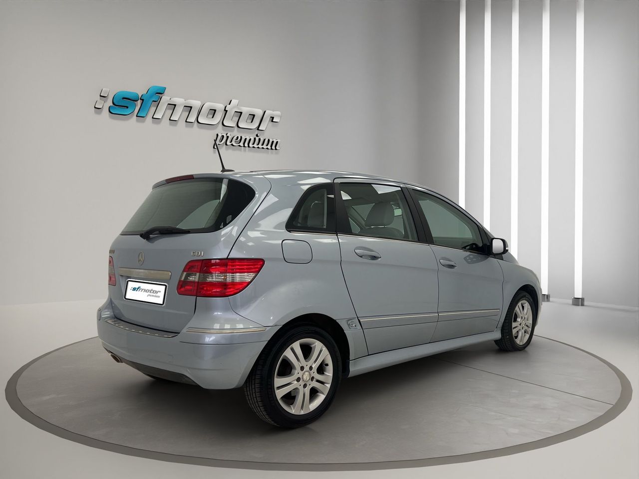 Mercedes Clase B 118  - Foto 4