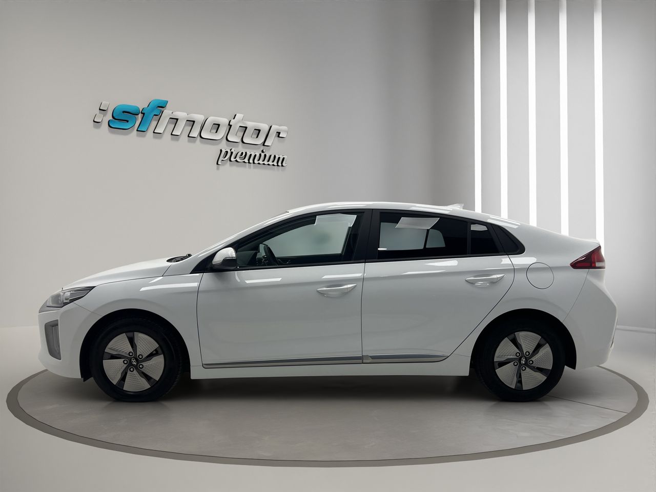 Hyundai IONIQ 1.6 GDI HEV Klass DCT - Foto 4