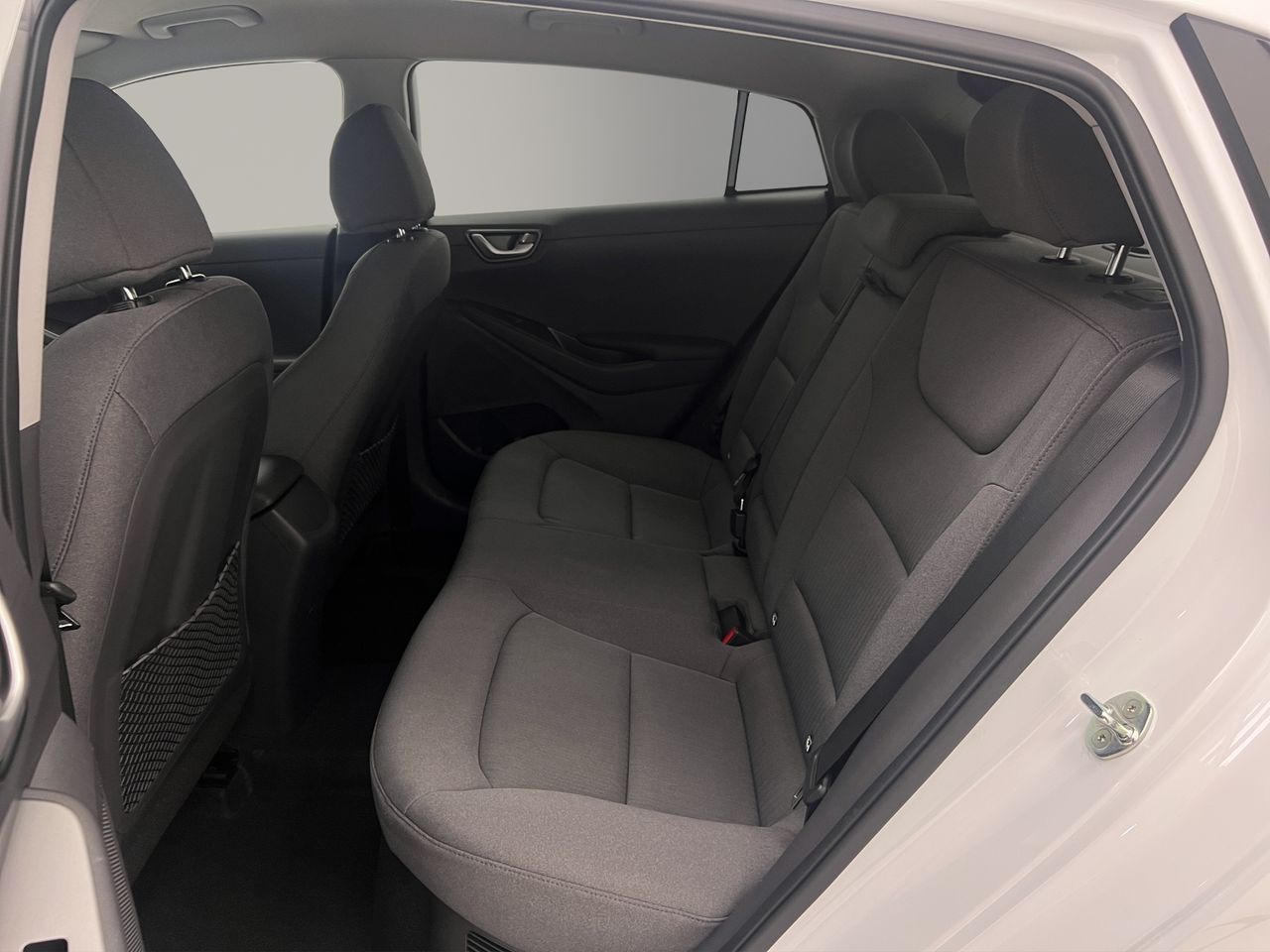 Hyundai IONIQ 1.6 GDI HEV Klass DCT - Foto 14