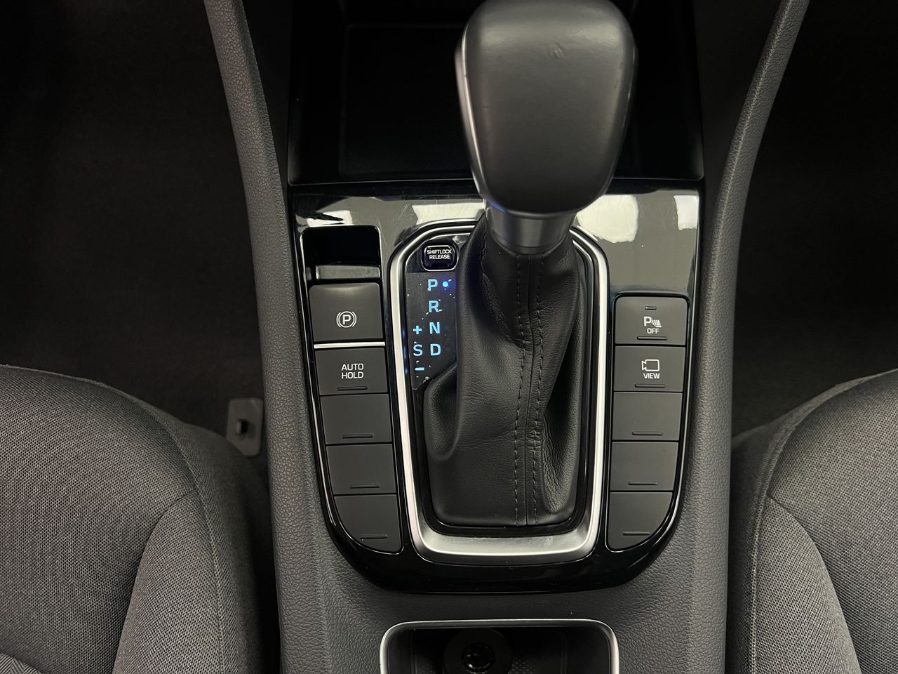 Hyundai IONIQ 1.6 GDI HEV Klass DCT - Foto 23