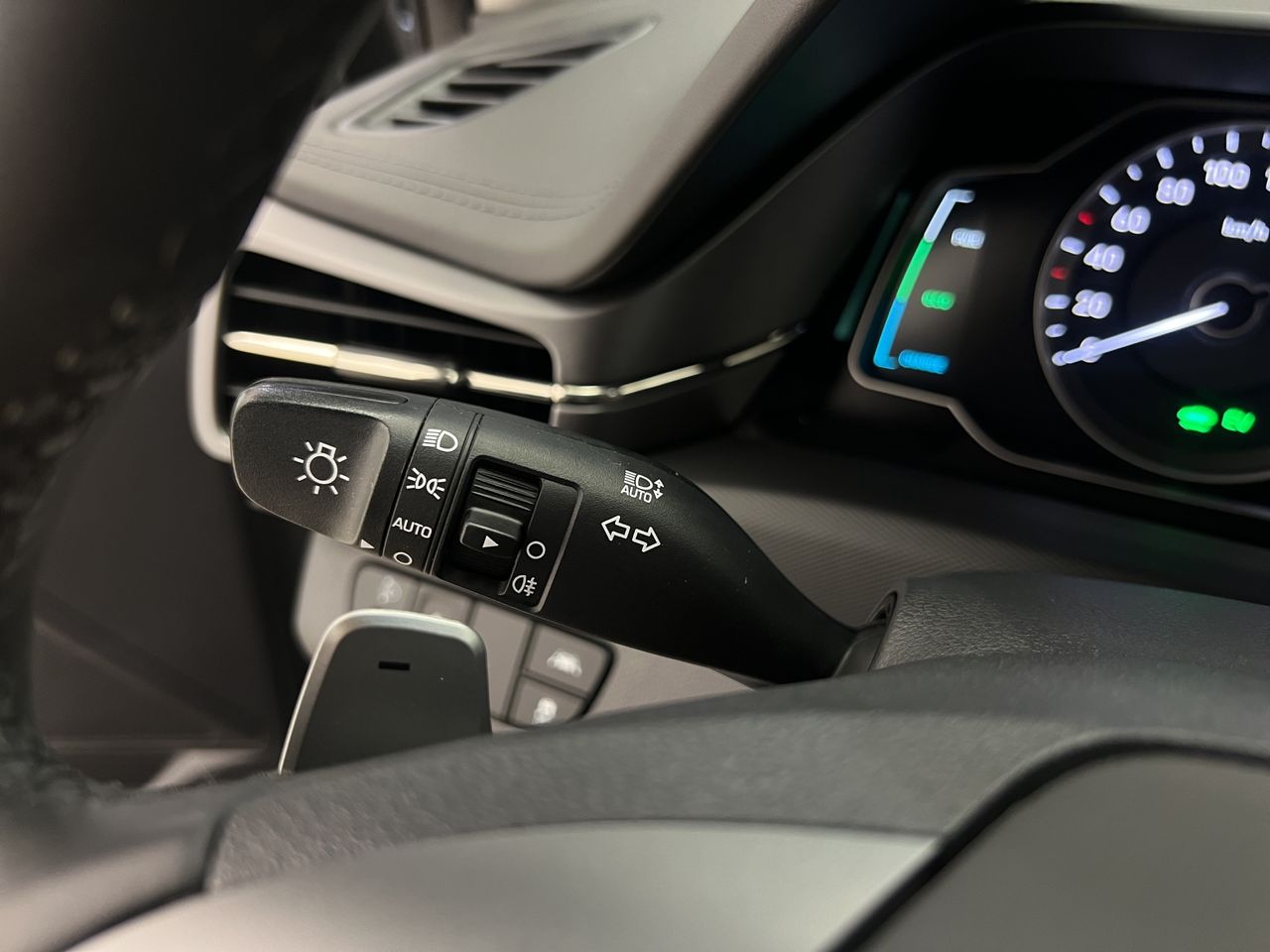 Hyundai IONIQ 1.6 GDI HEV Klass DCT - Foto 24