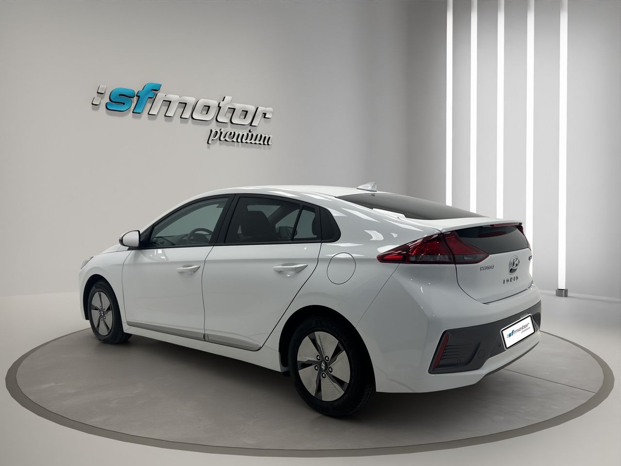Hyundai IONIQ 1.6 GDI HEV Klass DCT - Foto 5