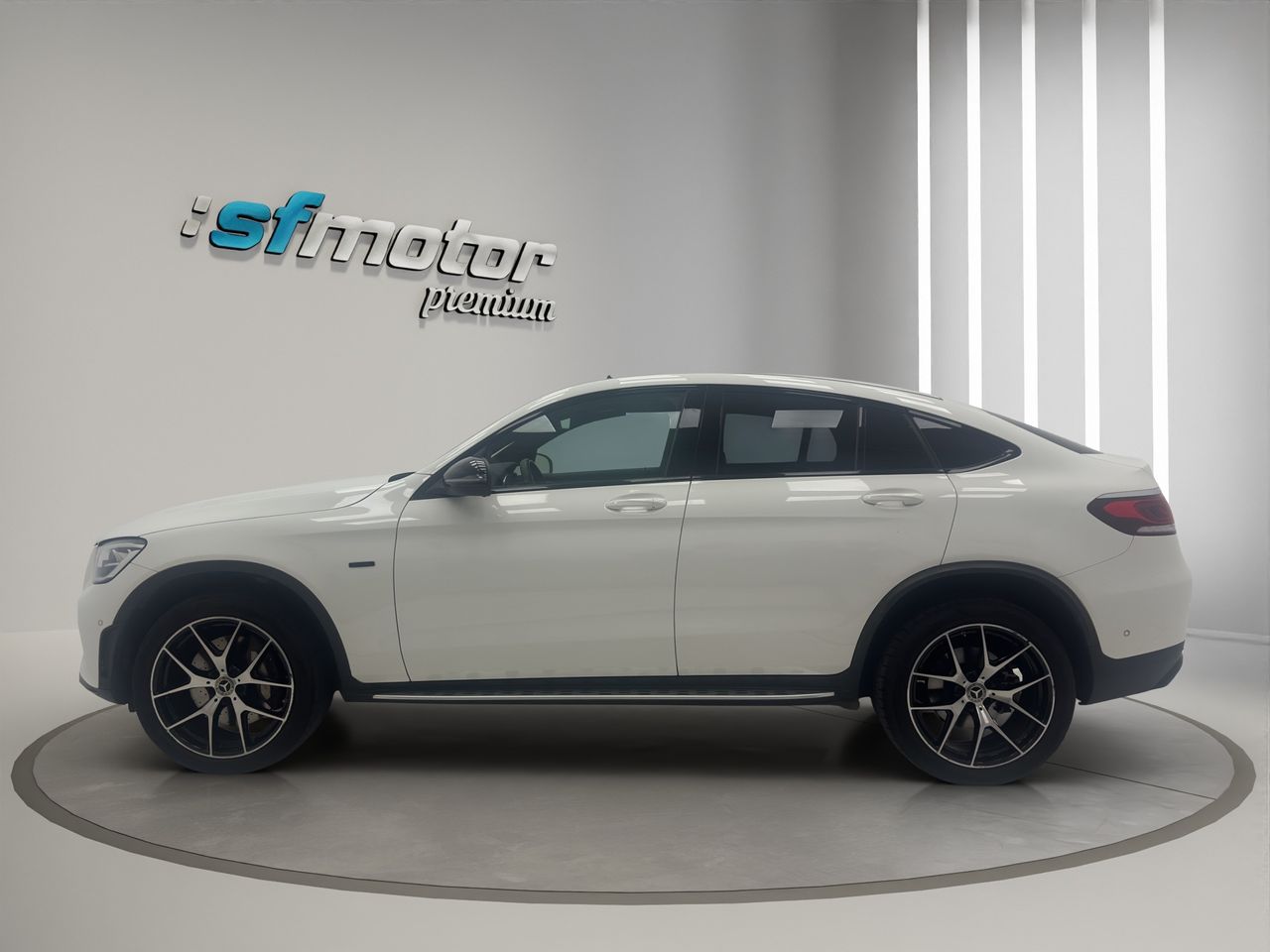 Mercedes Clase GLC GLC 300 de 4MATIC DIESEL AMG 305 CV - Foto 4