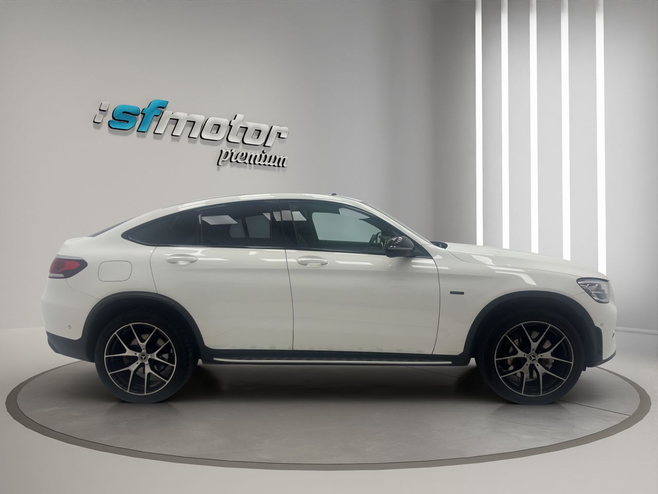 Mercedes Clase GLC GLC 300 de 4MATIC DIESEL AMG 305 CV - Foto 8