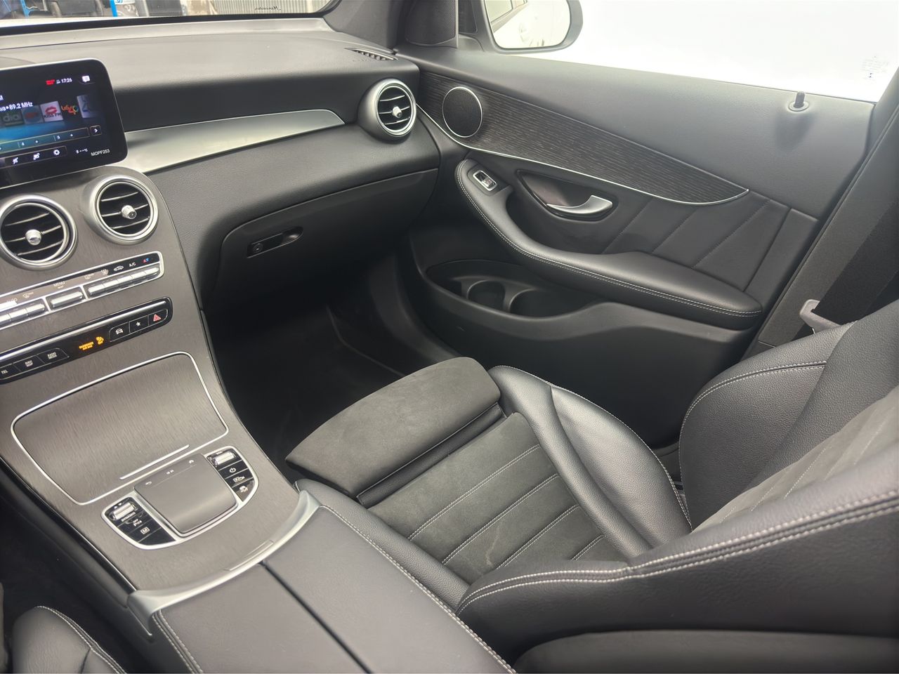 Mercedes Clase GLC GLC 300 de 4MATIC DIESEL AMG 305 CV - Foto 24