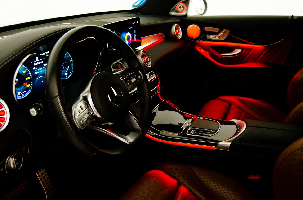 Mercedes Clase GLC GLC 300 e 4MATIC AMG 2.0 320CV AT9 E6D - Foto 3