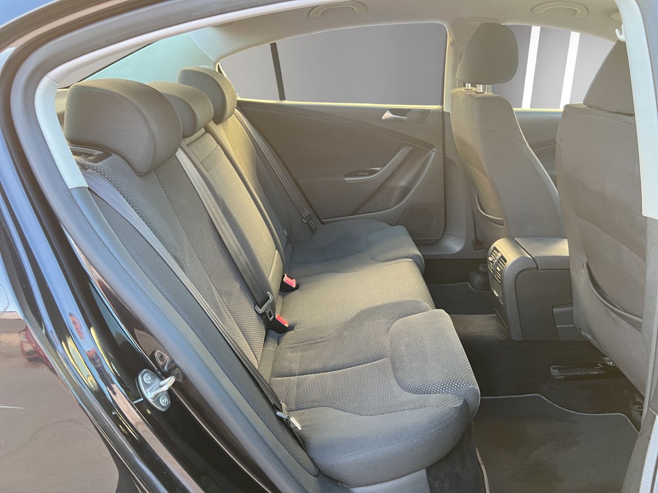 Volkswagen Passat 2.0 TDI 140 Advance Plus BlueMotion Tech - Foto 20