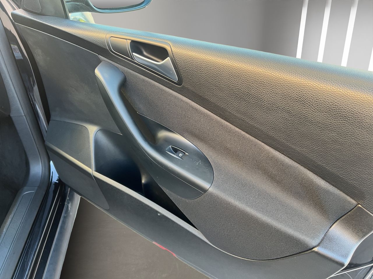 Volkswagen Passat 2.0 TDI 140 Advance Plus BlueMotion Tech - Foto 18